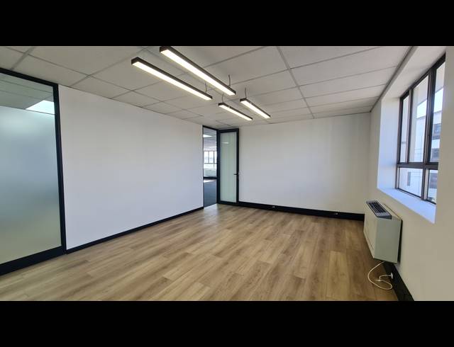 345M² OFFICE TO LET IN TYGER VALLEY